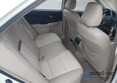 2013 Toyota Camry Xle z USA, uszkodzony, nr VIN 4T4BF1FK3DR283063